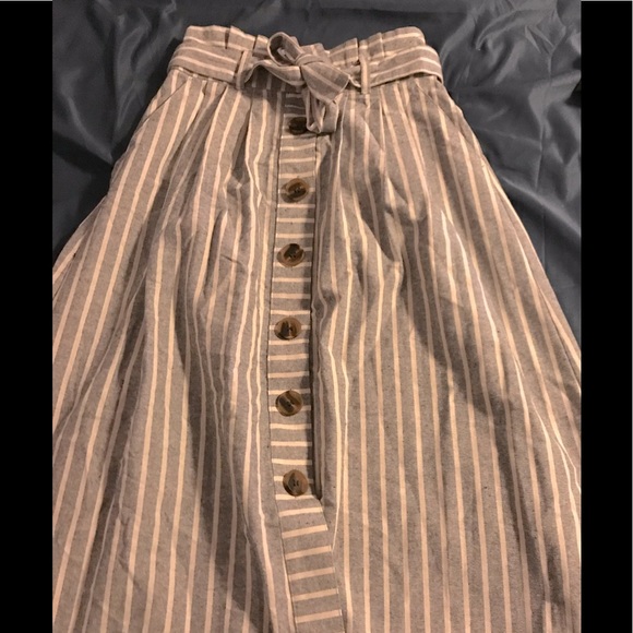 Topshop Dresses & Skirts - Topshop button skirt NWT